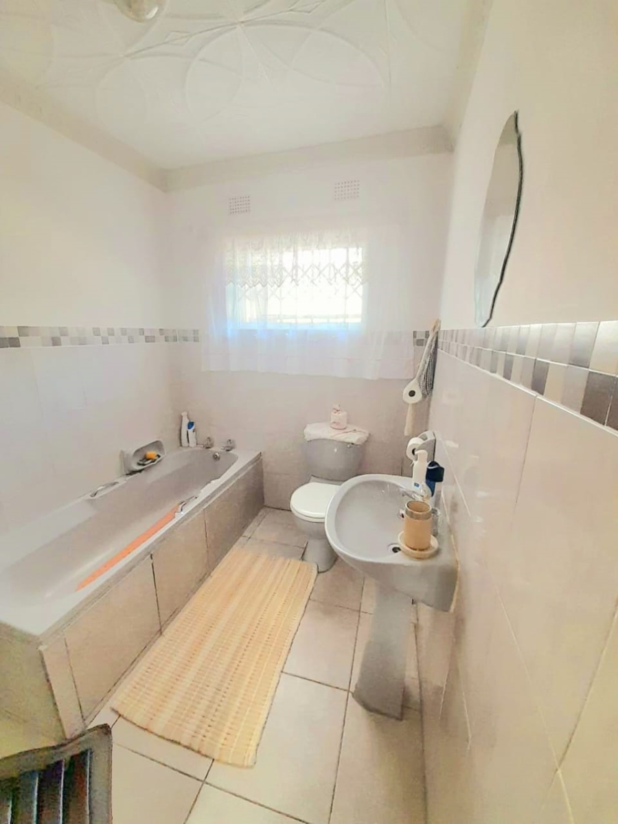 3 Bedroom Property for Sale in Mdantsane Nu 17 Eastern Cape